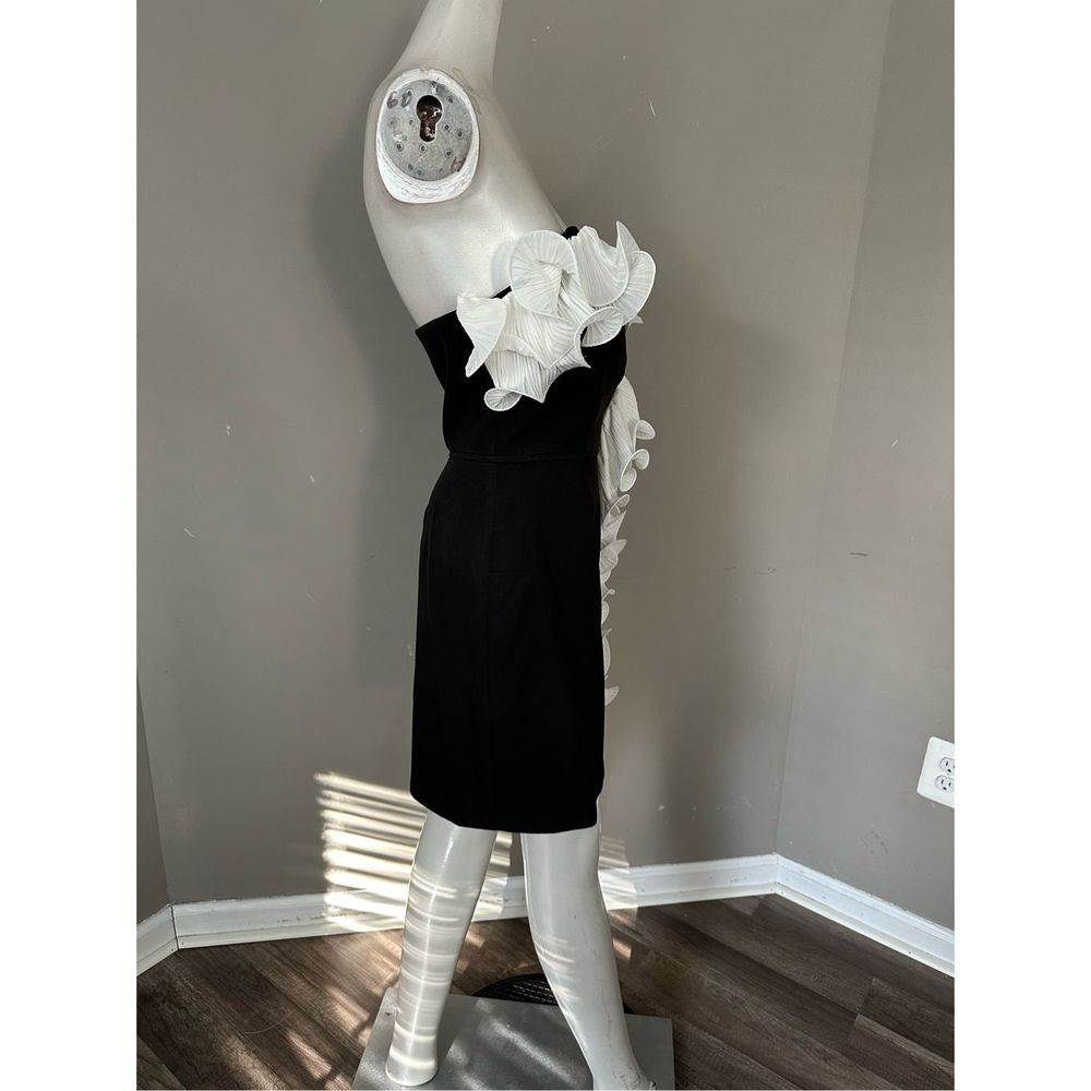 MAC DUGGAL STRAPLESS RUFFLE DETAIL MINI DRESS - Picture 10 of 12